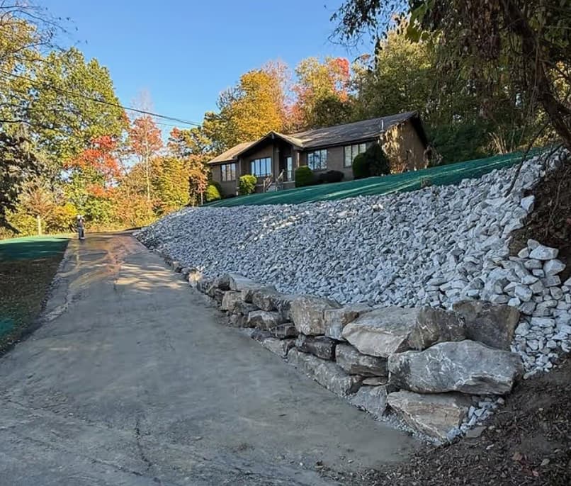 Boulder retaining wall Pittsburgh